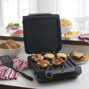 Hamilton Beach 3-in-1 Indoor Grill and Electric Griddle Combo and Bacon Cooker
