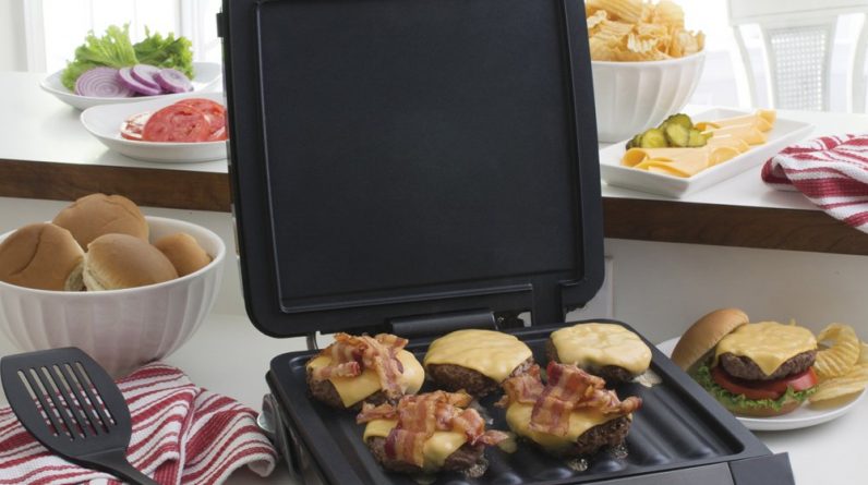 Hamilton Beach 3-in-1 Indoor Grill and Electric Griddle Combo and Bacon Cooker Review